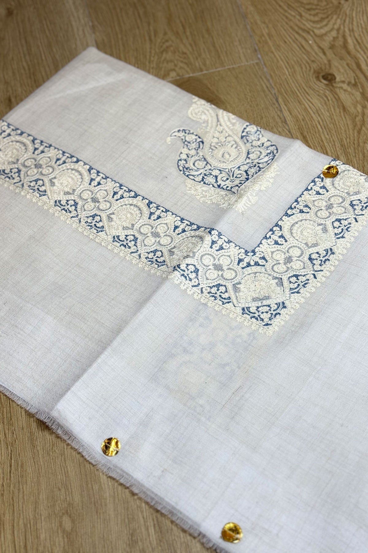 HOOK EMBROIDERED PASHMINA SHAWL