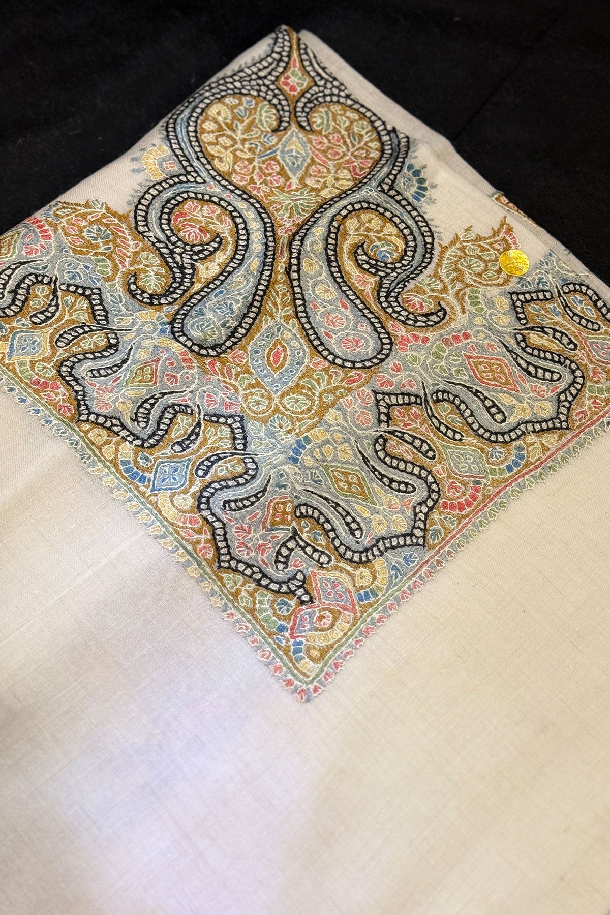 HAND EMBROIDERED PASHMINA SHAWL