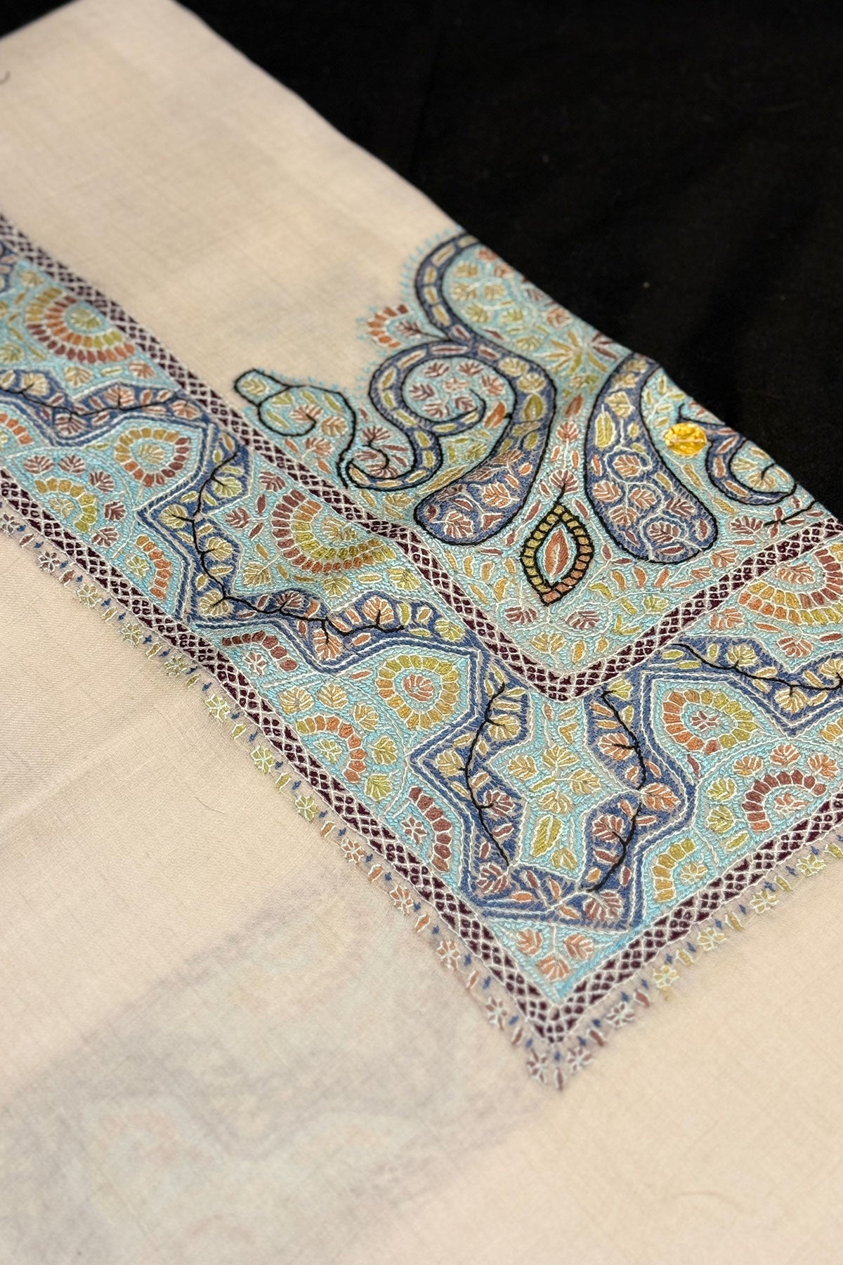 HAND EMBROIDERED PASHMINA SHAWL