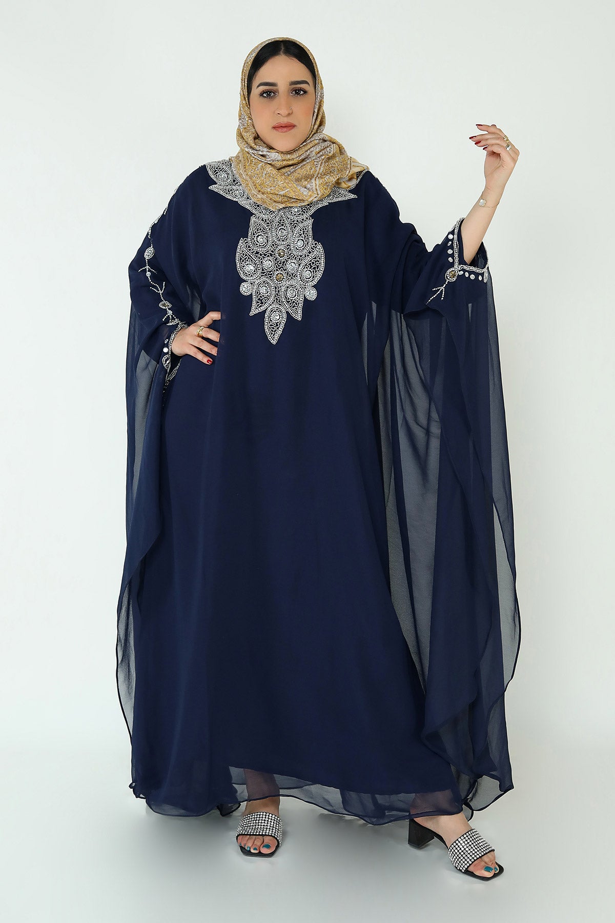 Designer Wear Ladies Kaftan