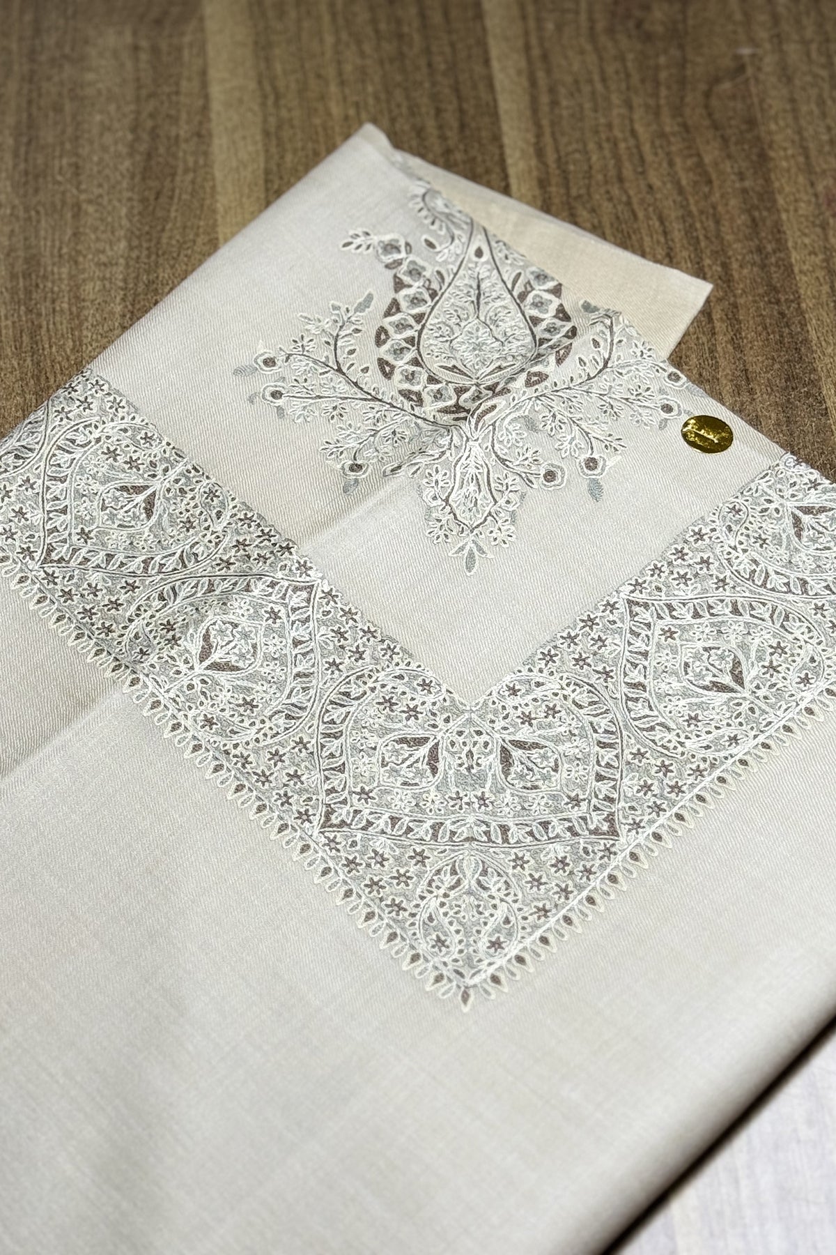 شال من صوف الميرينو