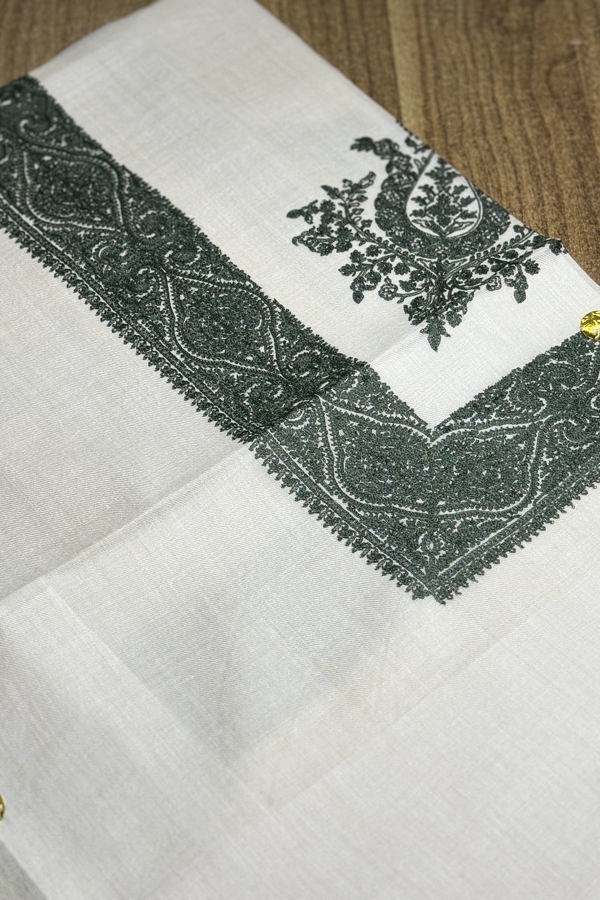 شال من صوف الميرينو