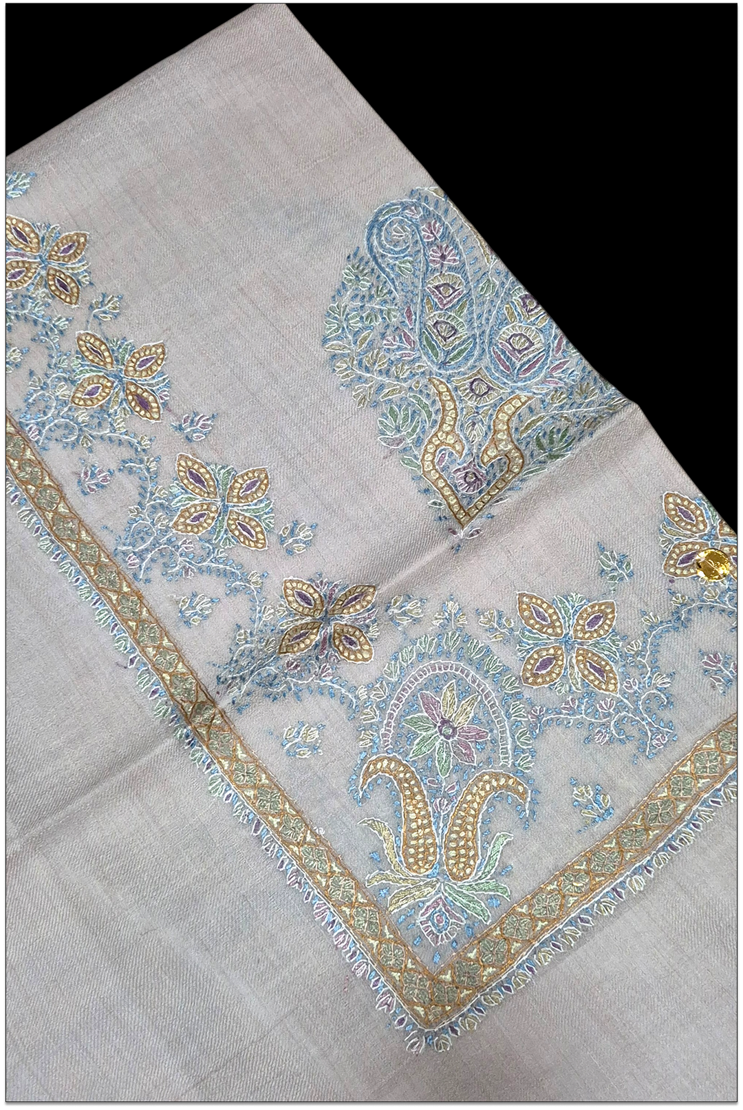 Elvaris — Premium Hand-Embroidered Pashmina Shawl