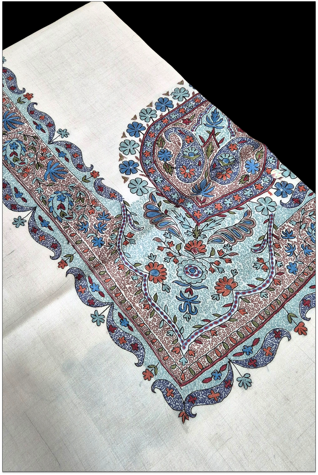Caldrien — Premium Hand-Embroidered Pashmina Kalamkari Shawl