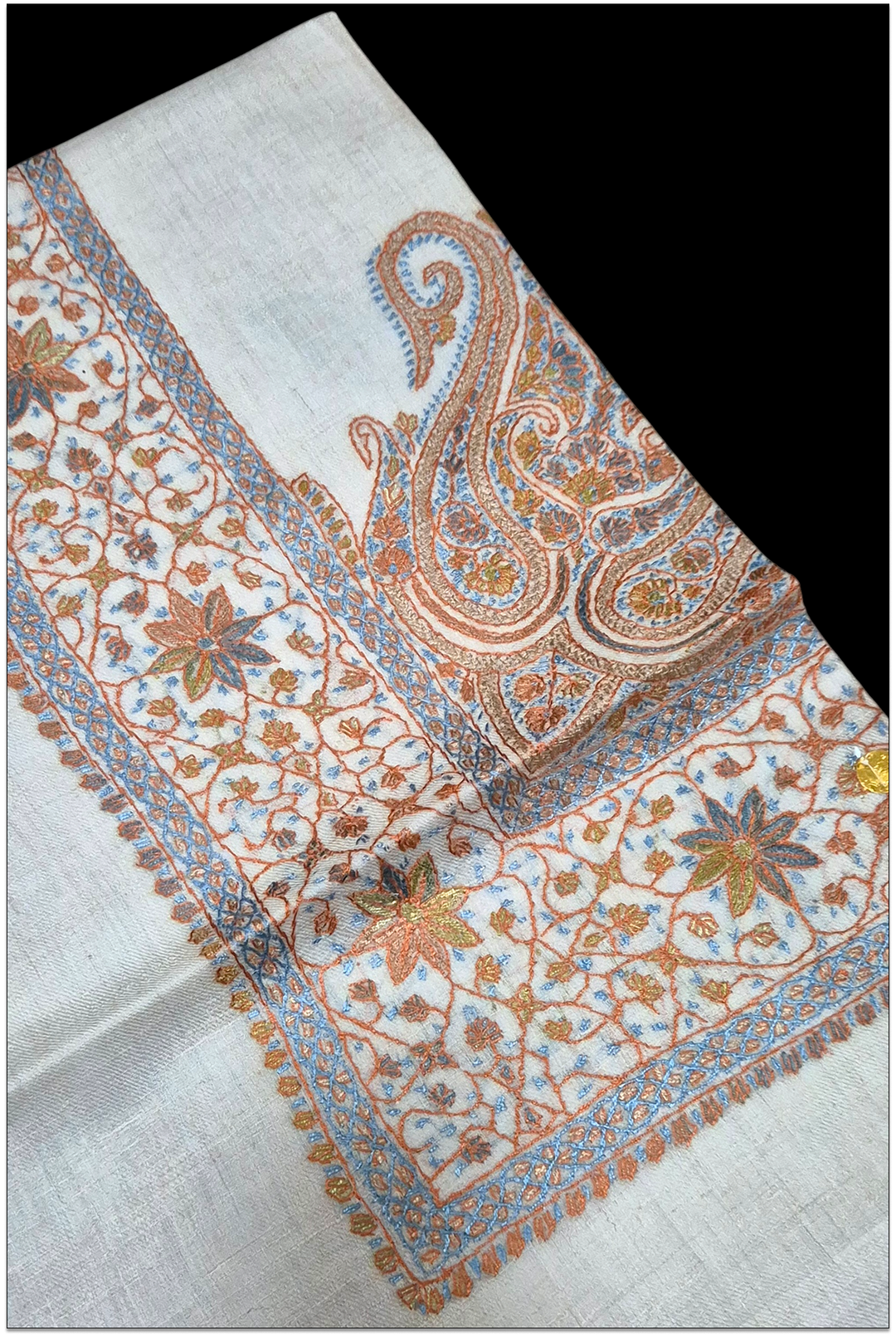 Ravellion — Premium Hand-Embroidered Pashmina Shawl