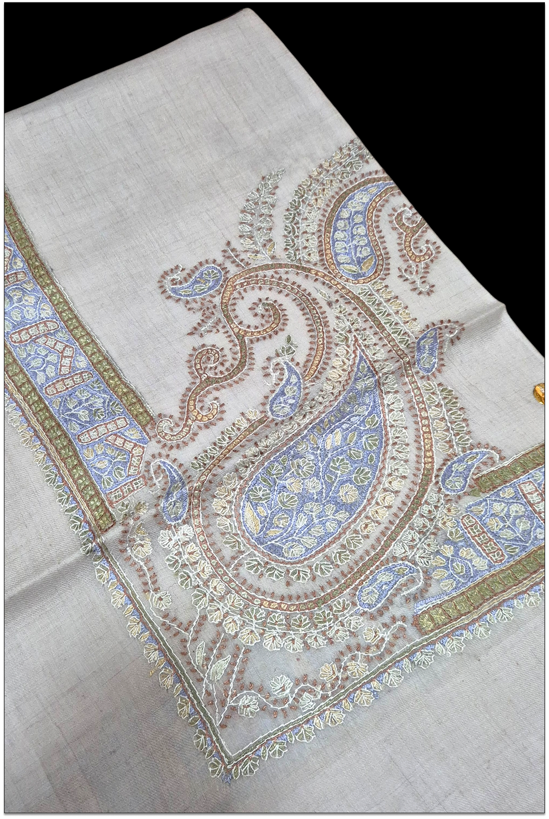 Velorian — Premium Hand-Embroidered Pashmina Shawl