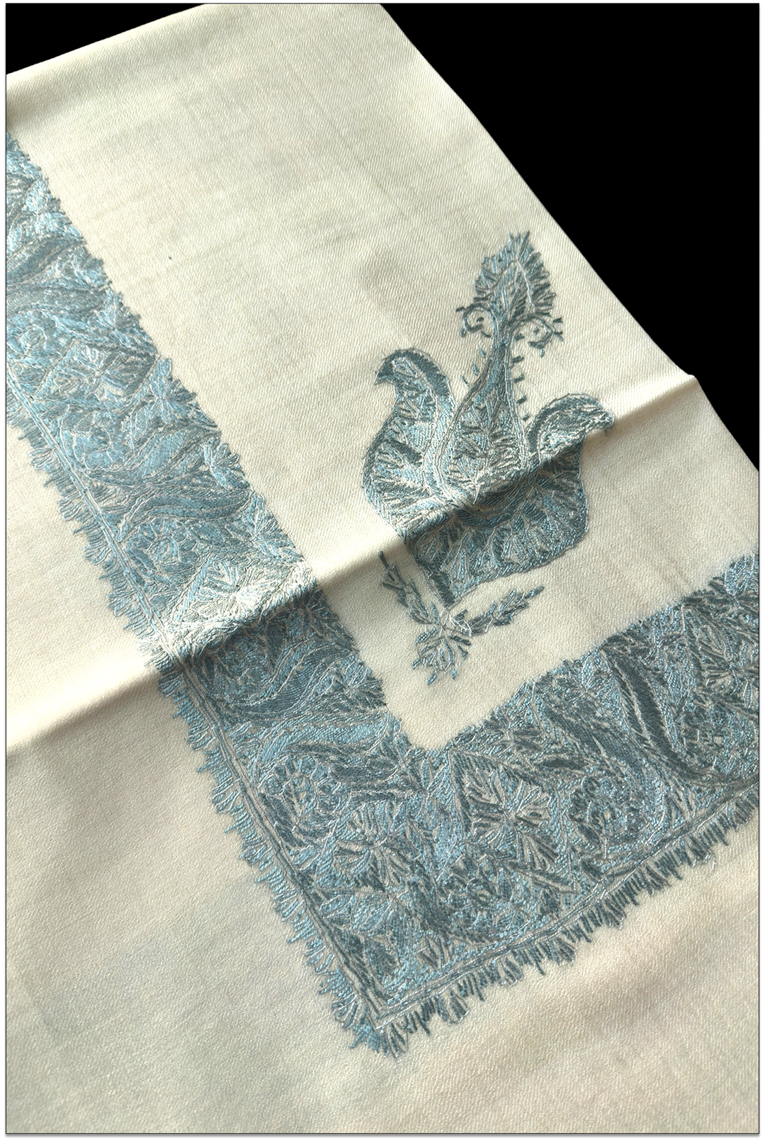 Théo Célestin — Premium Hand-Embroidered Merino Wool Shawl